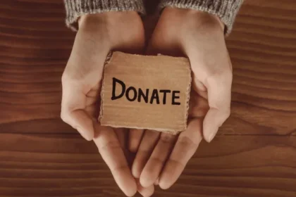 PROSES MEMPEROLEH KEPERCAYAAN DONATUR MELALUI FUNDRAISING ONLINE