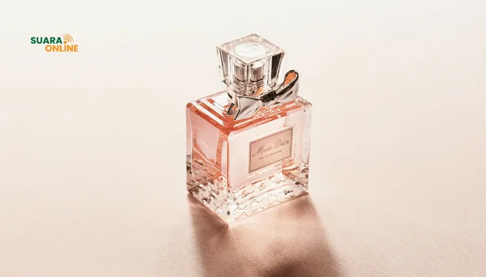 4 Perbedaan Eau de Toilette dan Eau de Parfum yang Wajib Diketahui Pecinta Parfum!