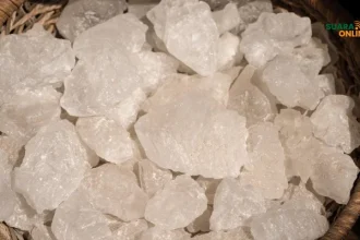 5 Manfaat Tawas: Bahan yang Dikenal sebagai Deodoran Alami