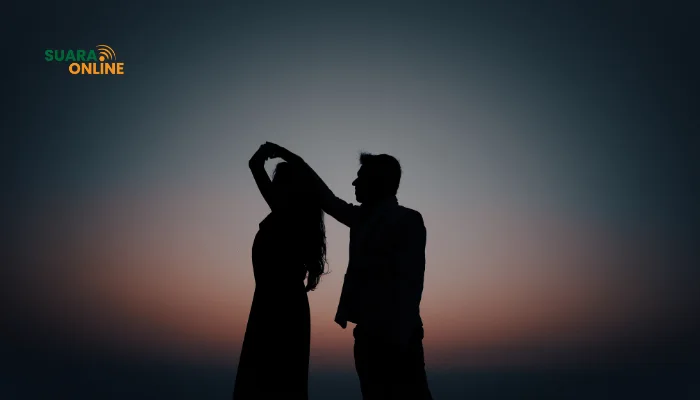 Love Bombing: Ketika Cinta Justru Menjadi Malapetaka dan 7 Ciri-cirinya!