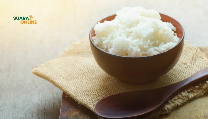 Mengapa Nasi menjadi Makanan Pokok Orang Indonesia? Inilah Alasan Disertai Sejarahnya!