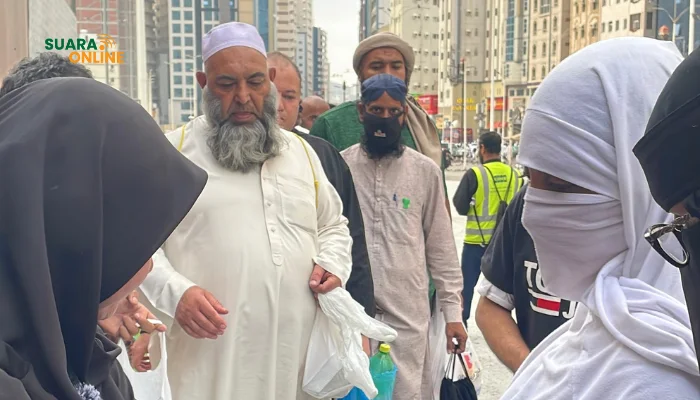 Sedekah Nasi Baitullah Kembali Menyalurkan 5.228 Makanan di Tanah Suci Mekah