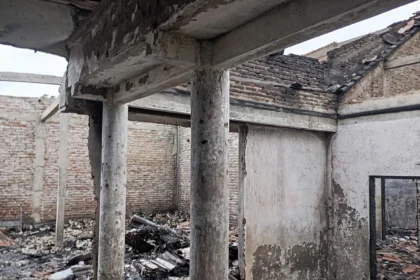 Dipicu Cekcok Keluarga Berujung Pembakaran Gudang Sofa: Kerusakan Capai 90 Persen