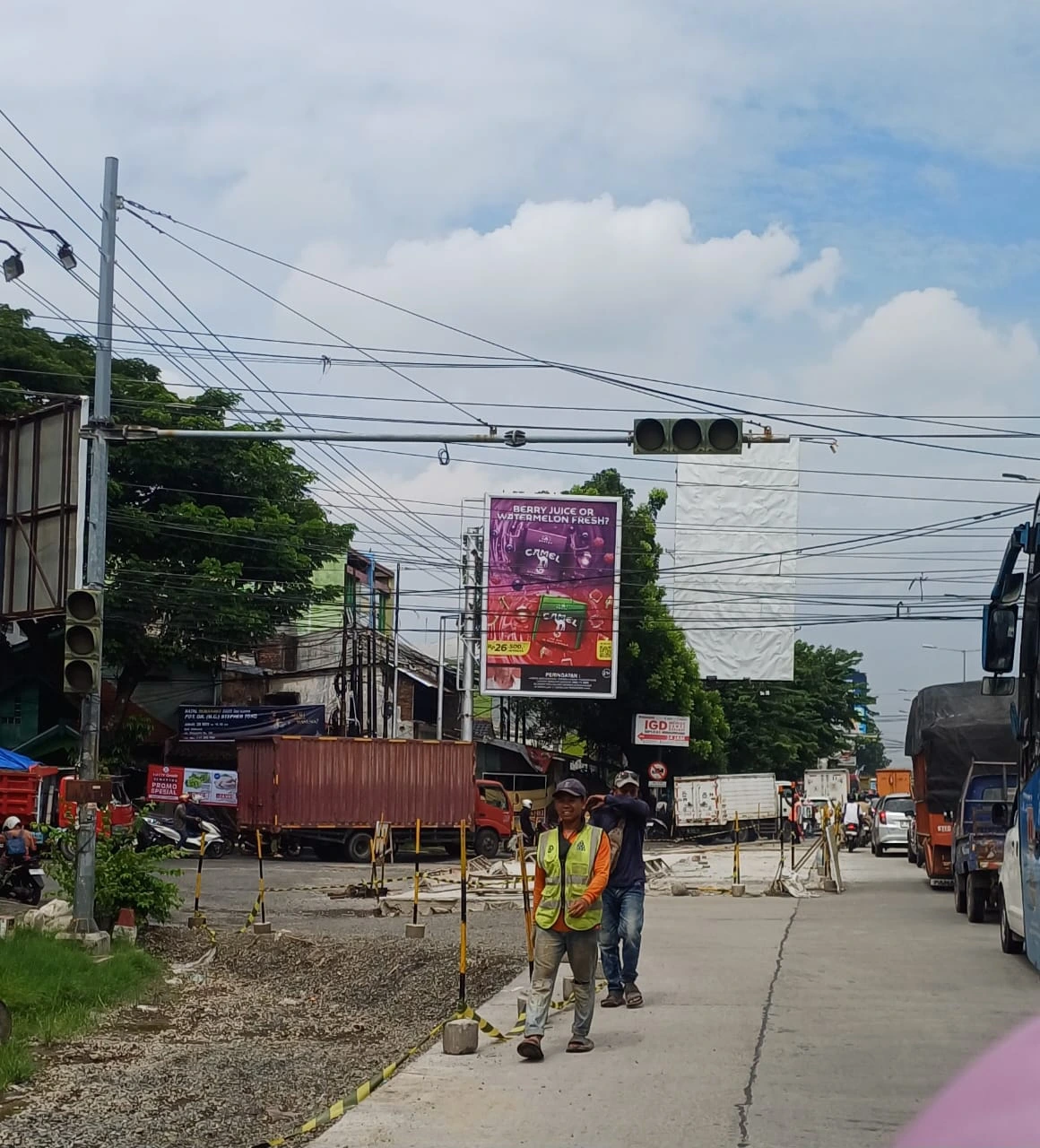 Perbaikan Jalan Majapahit Sebabkan Arus Padat, Namun Tetap Lancar