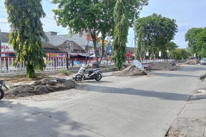 Jelang Musim Hujan, Perbaikan Trotoar Amblas di Tlogosari 2 Dikebut untuk Cegah Kerusakan Tambahan