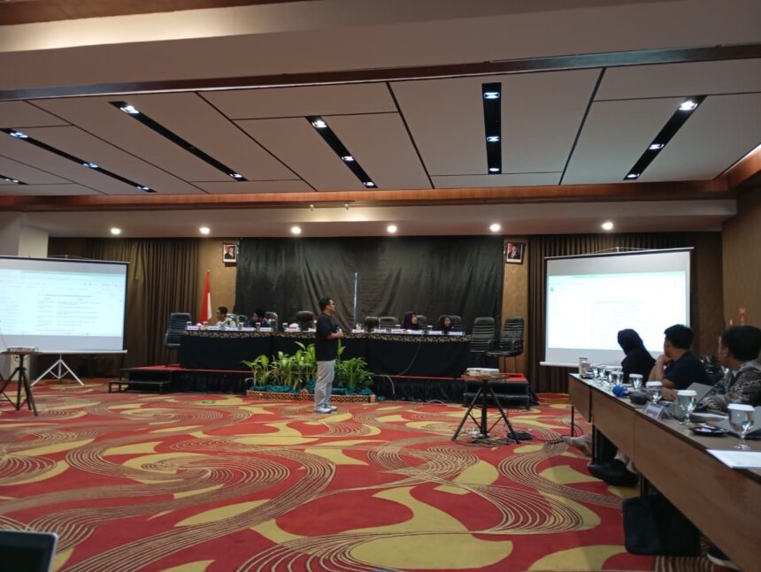 Tekankan Pentingnya Wibawa dan Body Language Saat Bertemu Pihak Berpangkat Tinggi