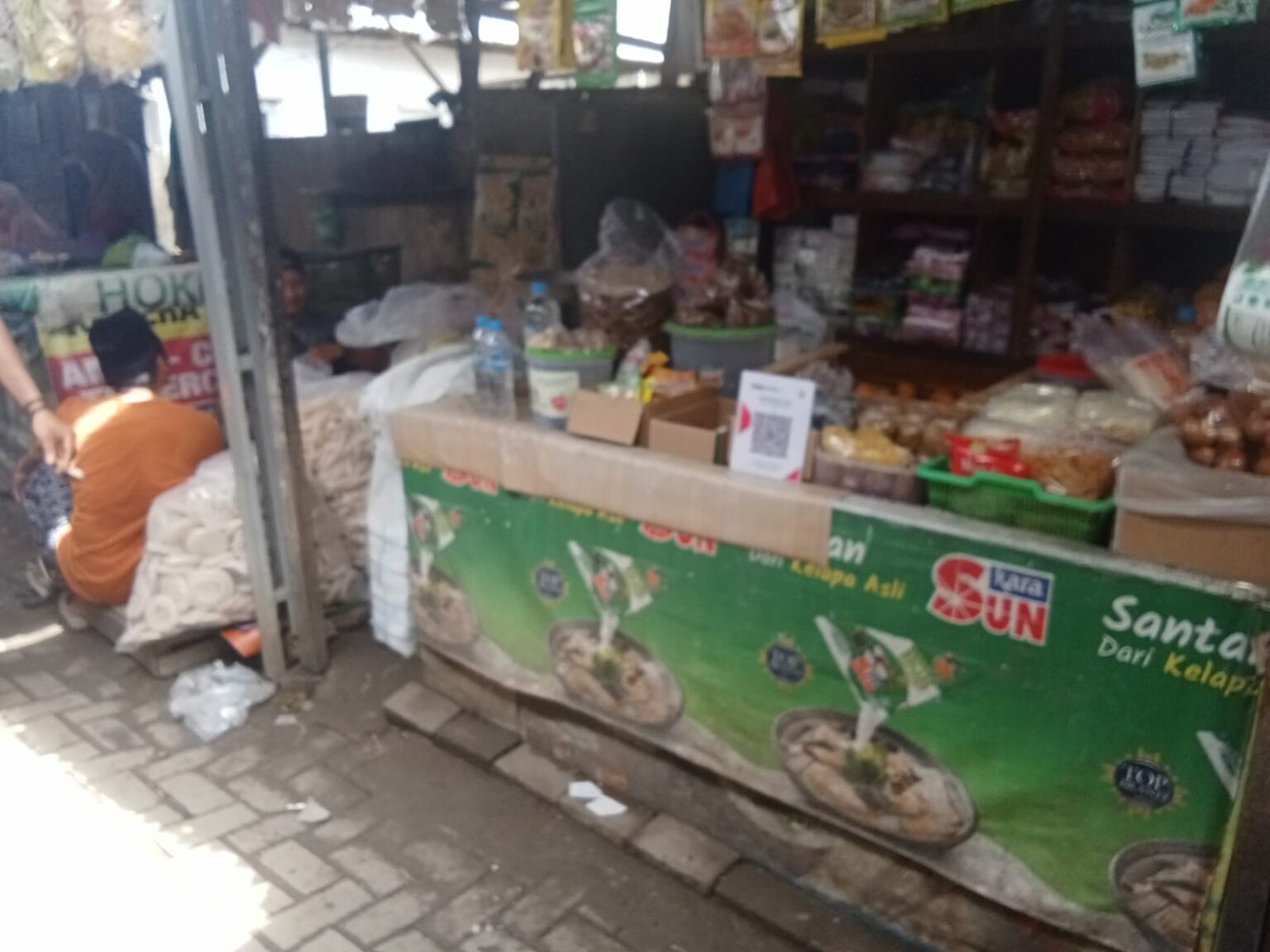 Pasar Bangetayu Mulai Terapkan Pembayaran QRIS untuk Layani Pelanggan Cashless