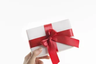 Tidak Hanya Barang Mahal, Ini Rekomendasi Ide Kado Terindah yang Bisa Kamu Berikan Pada Orang Tersayang