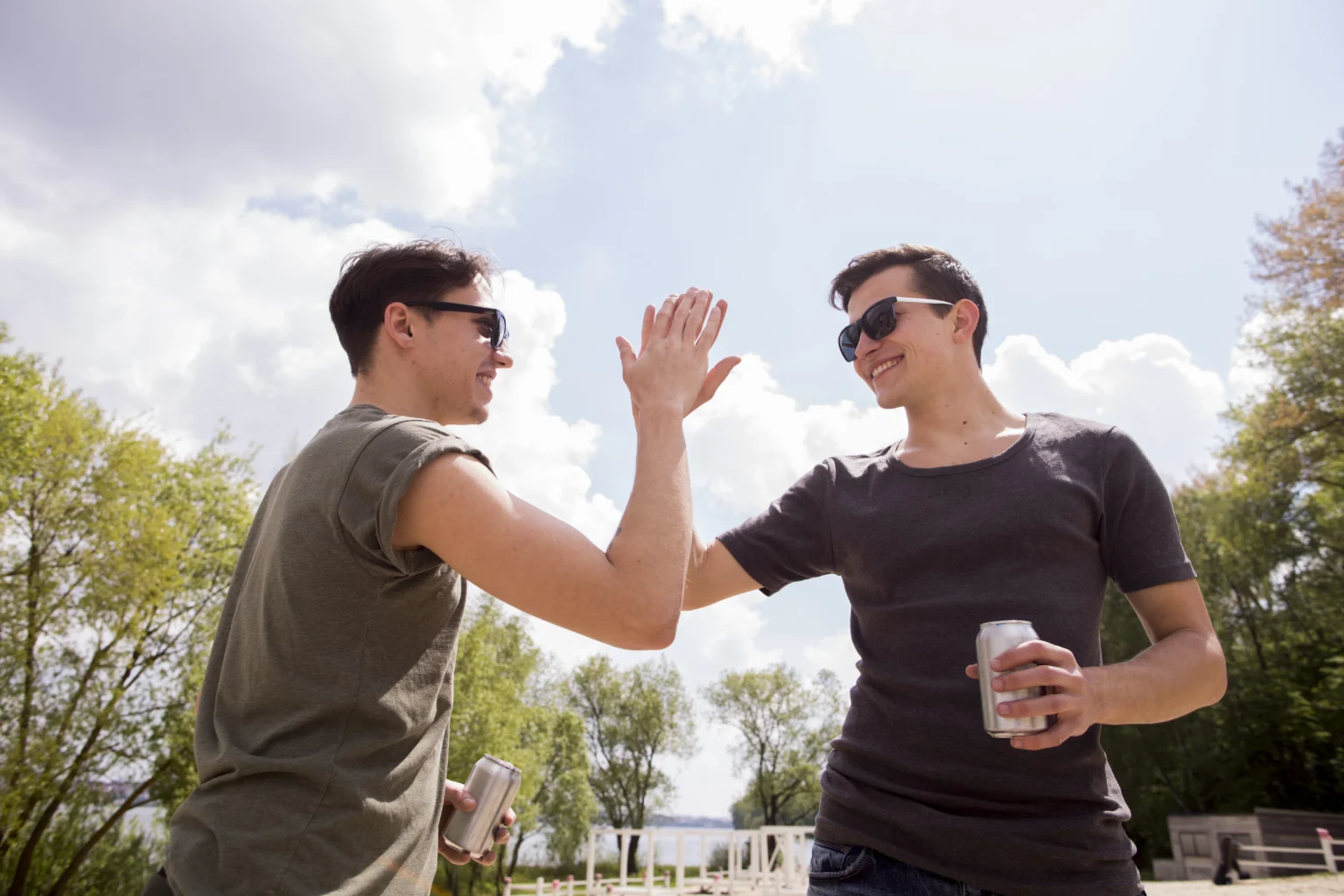 Sering Curhat Ke Temen? 3 Tips Memilih Teman Untuk Curhat