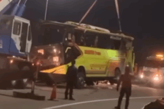 Kecelakaan Bus di Tol Krapyak Dorong Evaluasi Rambu dan Peringatan Tikungan Tajam