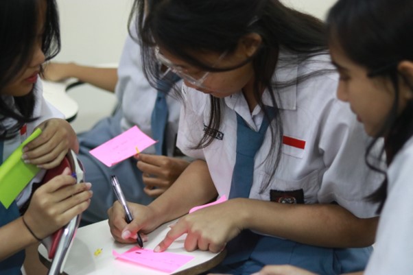 Pelajar SMK Kristen Terang Bangsa Antusias Ikuti Kampanye POST R.I.S.E.