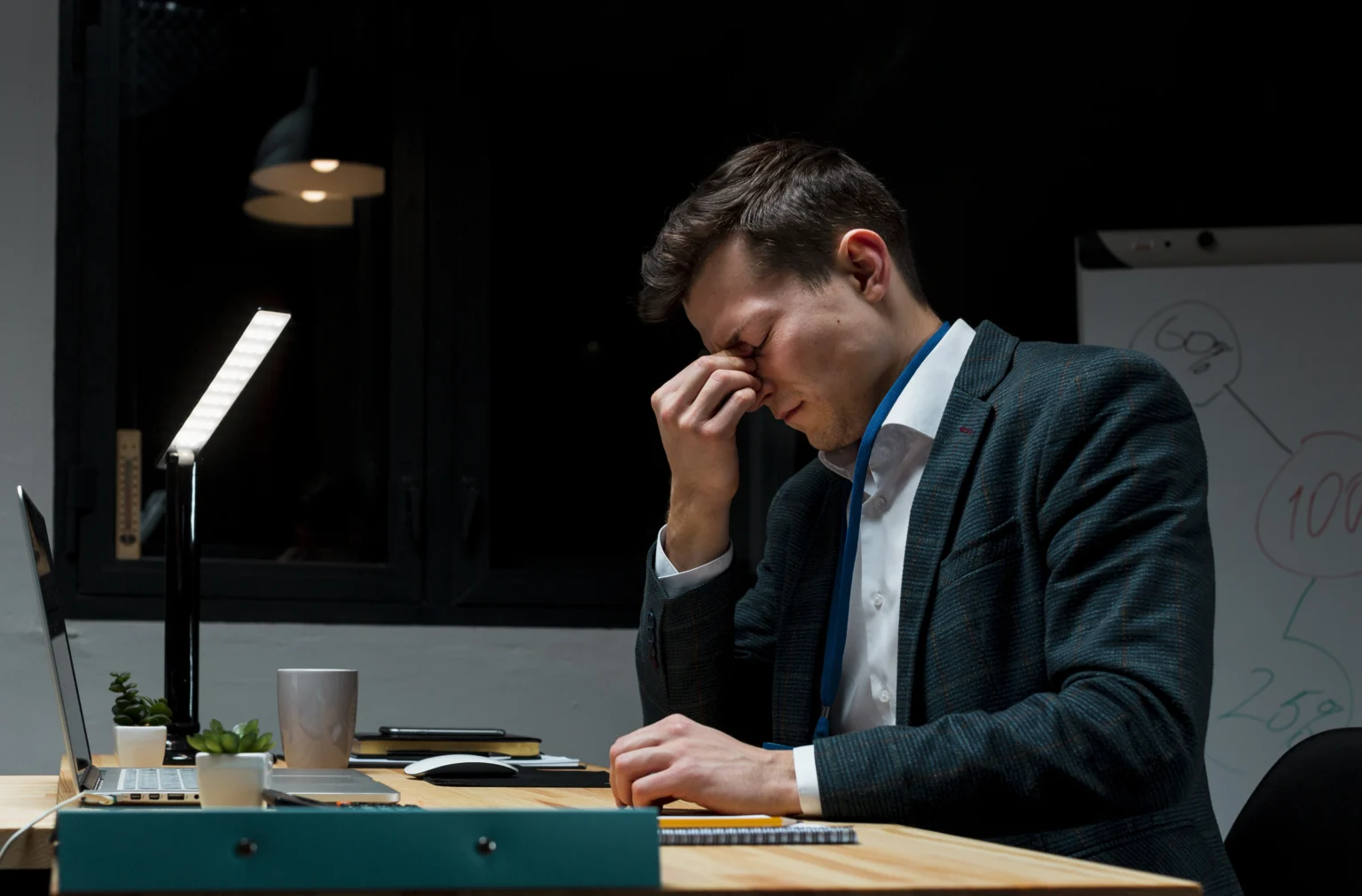 4 Kelebihan Orang Pendiam: Benarkah Bisa Jadi Pemimpin yang Baik? 