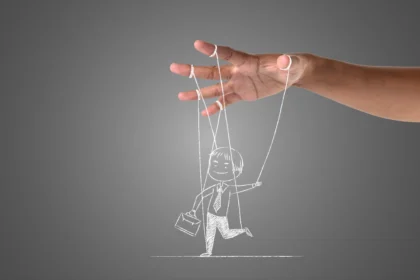 Bahaya Overstimulasi di Sosial Media: Benarkan dapat Menghilangkan Self Control?