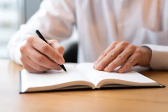 Penulis Novel Pemula: Kesalahan Besar yang Sering Merusak Tulisan