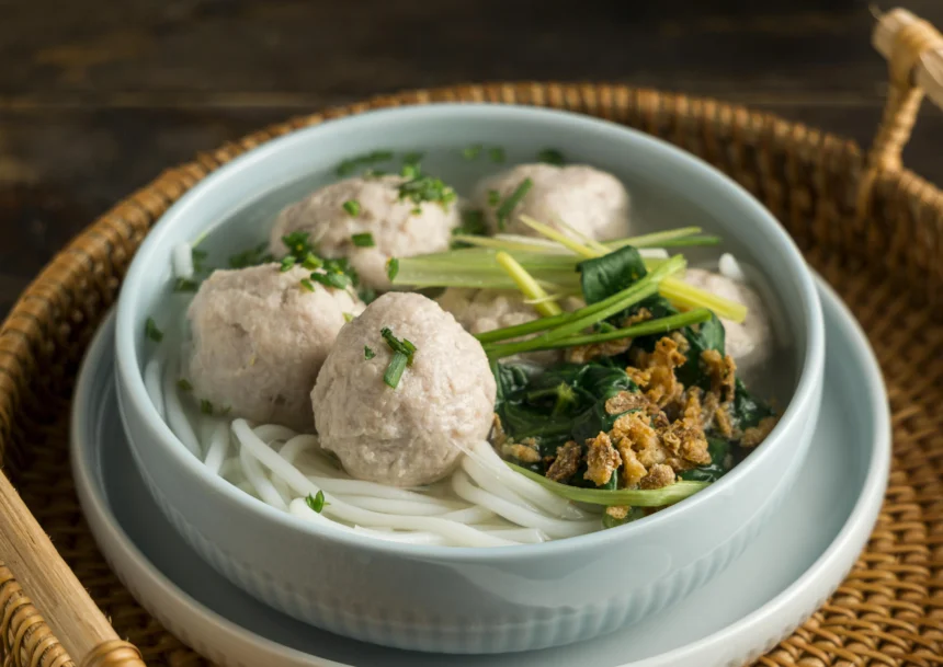 Makan Bakso Sepuasnya di Semarang: Harga Cuma 20 Ribuan, Dijamin Puas Pol!