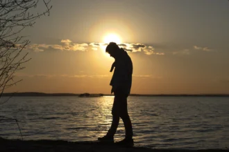 4 Manfaat Menjadi Orang Pendiam Dalam Kehidupan Sehari-hari