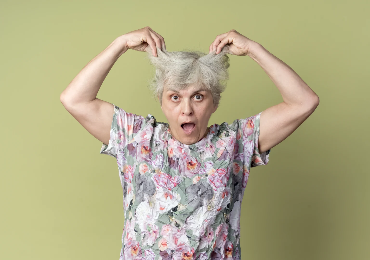 Cara Mengurangi Rambut Beruban Secara Alami Tanpa Bahan Kimia