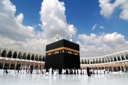 Menyiapkan Dana Haji dan Umrah dengan Investasi Emas, Solusi Jangka Panjang yang Stabil