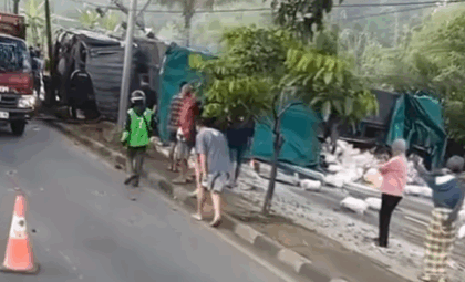 Kecelakaan Truk di Turunan Jalan Lingkar Salatiga Jadi Pengingat Pentingnya Edukasi Pengemudi Kendaraan Berat