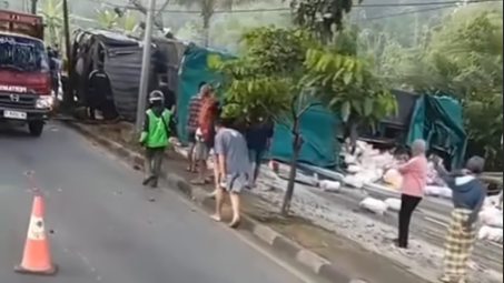 Kecelakaan Truk di Turunan Jalan Lingkar Salatiga Jadi Pengingat Pentingnya Edukasi Pengemudi Kendaraan Berat