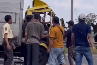 Kecelakaan Lalu Lintas Terjadi di Lingkar Ambarawa, Sopir Truk Alami Luka Ringan