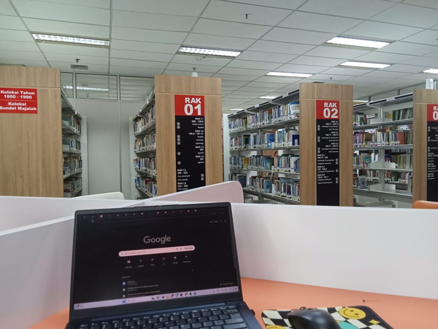 Suara Online, Semarang – Perpustakaan Bank Indonesia (BI) Jawa Tengah dinilai memiliki tata ruang dan desain interior yang mendukung kenyamanan pengunjung.