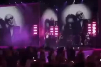 Rosé BLACKPINK Tampil di GRAMMYS 2026, Bawakan “APT” Bersama Bruno Mars