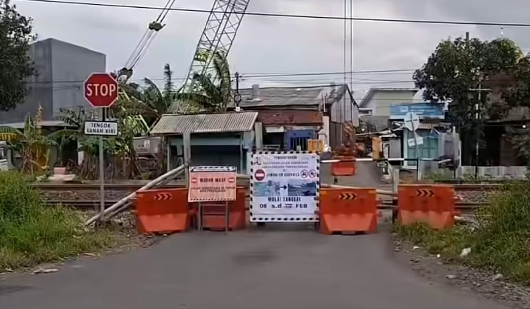 Jembatan Sukarela Tlogosari Ditutup Sementara Selama Pekerjaan Proyek Strategis Nasional Pengendalian Banjir Sungai Tenggang