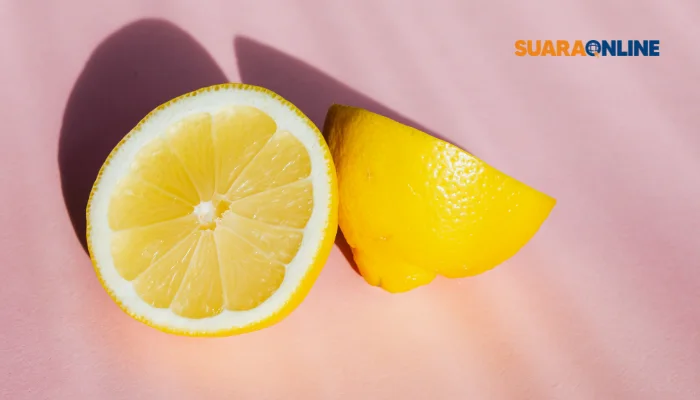 Lemonading Mindset: Pemikiran Hidup Sederhana yang Membuat Lebih Bahagia dan 5 Alasan Menerapkannya!