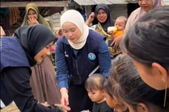 Dua Education Influencer Ajak Anak-anak Terdampak Banjir di Aceh Belajar Bersama