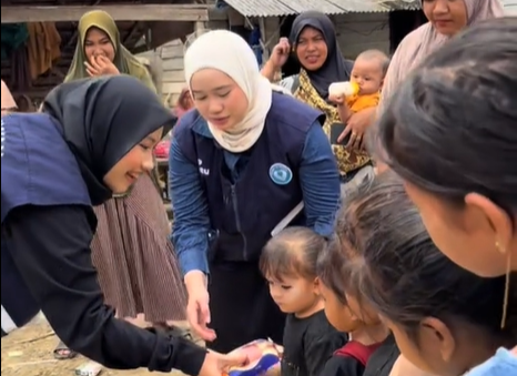 Dua Education Influencer Ajak Anak-anak Terdampak Banjir di Aceh Belajar Bersama