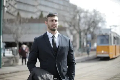 Kenapa Jadi Orang Normal itu Melelahkan? Tips Hidup Lebih Ringan