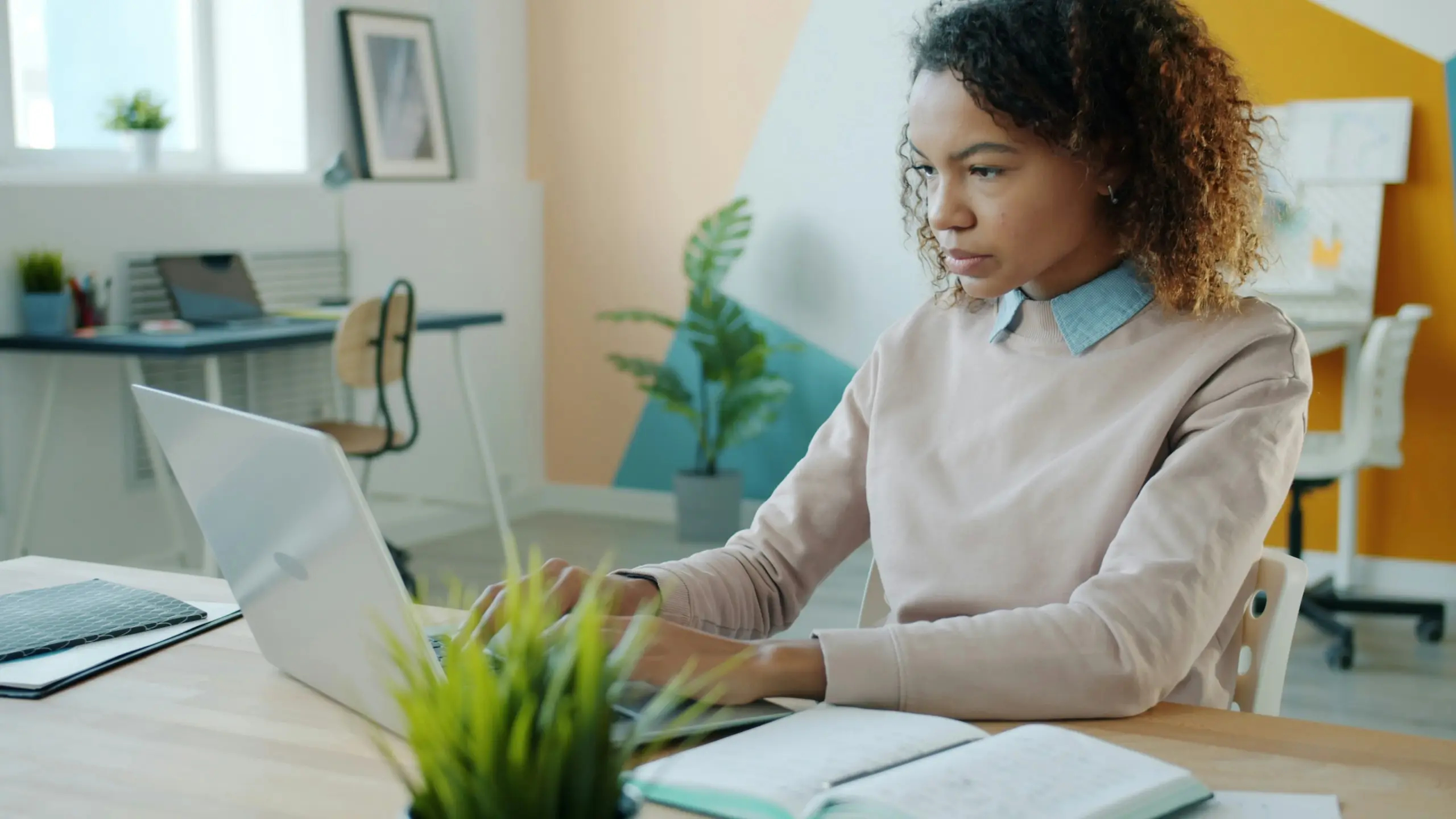 Digital Fatigue: Lelah Mental Akibat Layar yang Harus Diwaspadai
