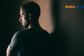 Perasaan Insecure Seorang Pria yang Jarang Disadari, Yuk Kenali Tandanya!