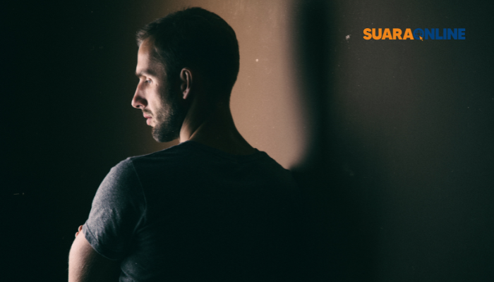 Perasaan Insecure Seorang Pria yang Jarang Disadari, Yuk Kenali Tandanya!