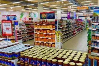 Bukan Sekadar Tempat Singgah, Alfamart Jadi Pelarian Ternyaman Saat Putus Cinta