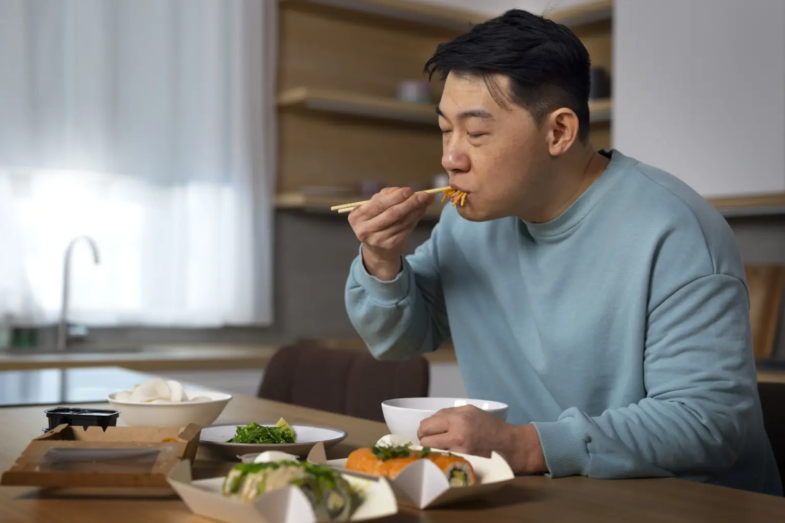 Mindful Eating untuk Hidup Lebih Sehat