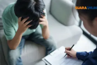 Langkah pertama untuk menguatkan mental adalah mengenali pengaruh lingkungan terhadap diri sendiri.