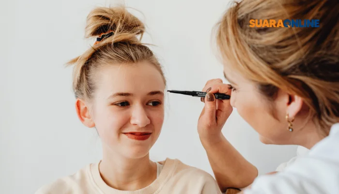 Pensil Alis Implora : Solusi Paling Ampuh Buat Ngalis dengan Kualitas Premium tapi Cuma Seharga Cilok!