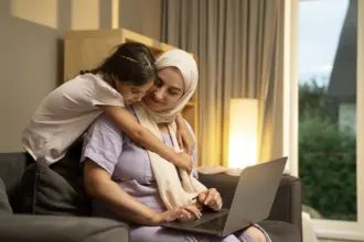 Emotional Burnout pada Ibu Bekerja, Bagaimana Cara Mengatasinya?