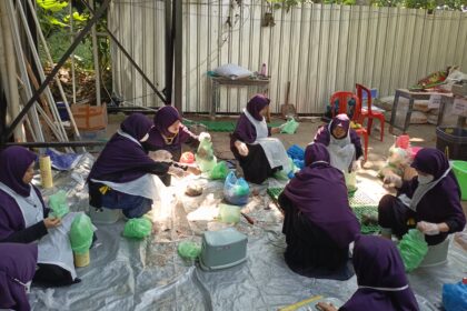 Tak Hanya Qurban, Yayasan Alfatihah Hadirkan Sedekah Daging untuk Warga yang Belum Mampu Berkurban