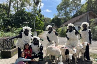 Viral! Santri Gen Z Cosplay Domba saat Promosi Qurban, Netizen Auto Terhibur