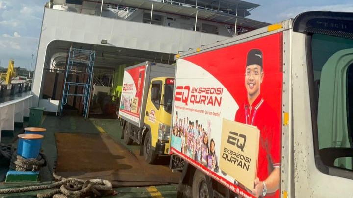 Tim Ekspedisi Menuju Lampung Melalui Pelabuhan Merak