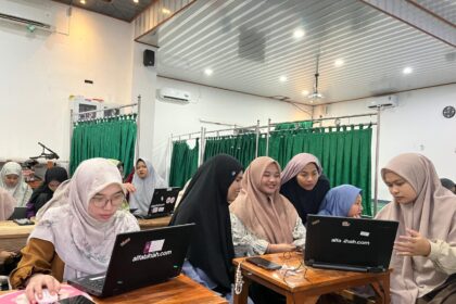 Santri Alfatihah Academy Belajar Analisis Data Melalui Spreadsheet